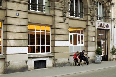PARIS